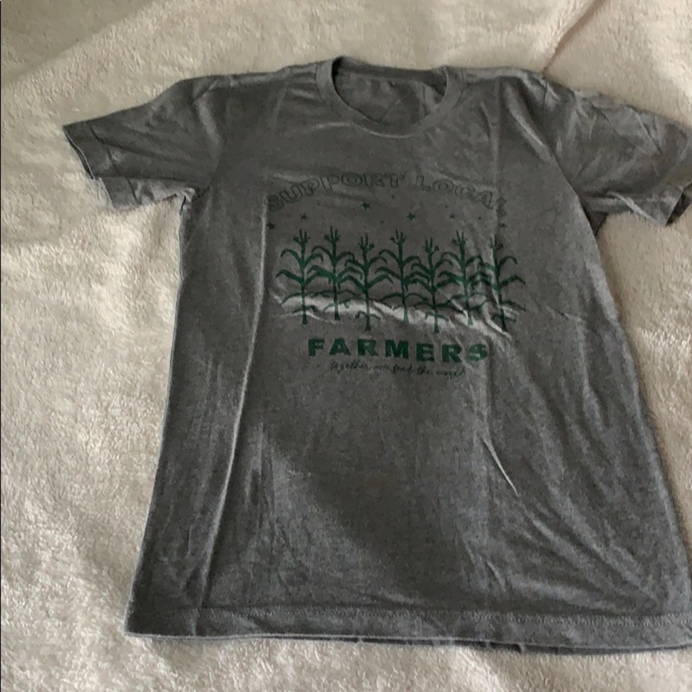 Rosebuds tees
